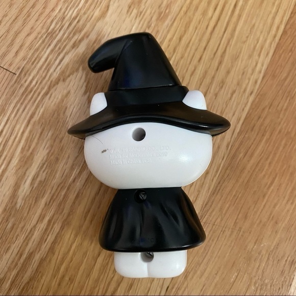 Hello Kitty Witch Action Figure Toy McDonalds Kids Halloween - Picture 3 of 4